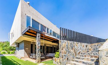 Venta Casa Centro De Colina