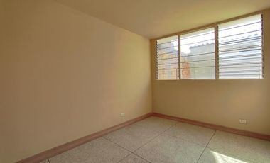casa en venta en niza. Cod V28725