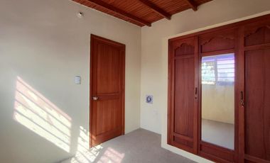 casa en venta en niza. Cod V28725