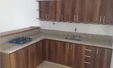 Se vende casa en La Ceja m, sector Gualanday, 2 niveles y manzarda