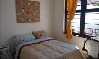 Importante Chalet Seis Ambientes