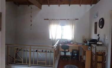 Importante Chalet Seis Ambientes