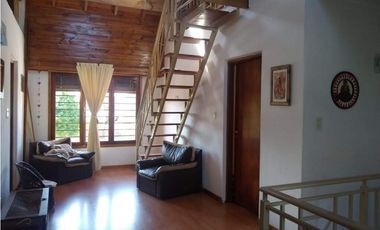Importante Chalet Seis Ambientes