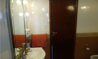 Importante Chalet Seis Ambientes