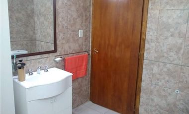 Importante Chalet Seis Ambientes