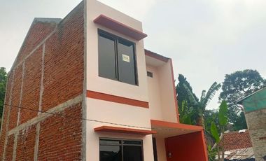 HANYA DISINI RUMAH MEWAH HANYA 300 JUTAAN 2 LANTAI DKT UNIV