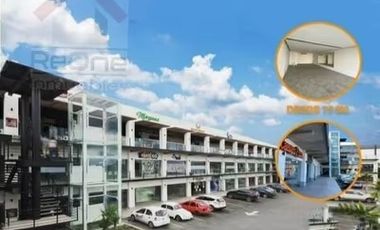 RENTA de LOCALES COMERCIALES en PLAZA COMERCIAL en ESCOBEDO Nuevo Leon