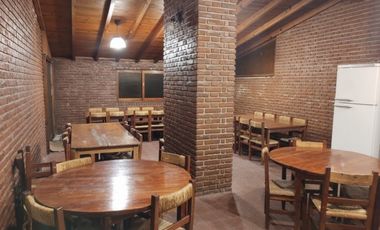 Departamento 4 ambientes con dependencia y cochera