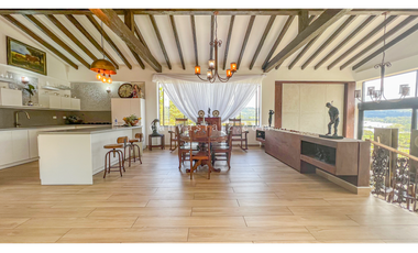 Casa Campestre en Parcelación Vía San Antonio - La Ceja