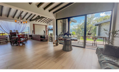 Casa Campestre en Parcelación Vía San Antonio - La Ceja