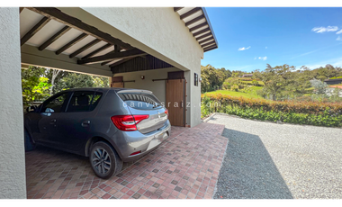 Casa Campestre en Parcelación Vía San Antonio - La Ceja