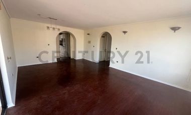 Se arrienda amplio departamento  Barrio Brasil