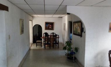 casa en venta en ciudad jardín. Cod V9261