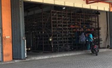 Jual Tempat Usaha Toko Besi masih Aktif di Nglundo Timur Sukomoro Nganjuk