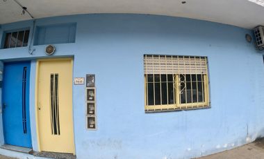 PH al frente de 3 ambientes con patio