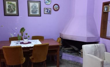 EN VENTA! AMPLIA PROPIEDAD SOBRE AVENIDA!