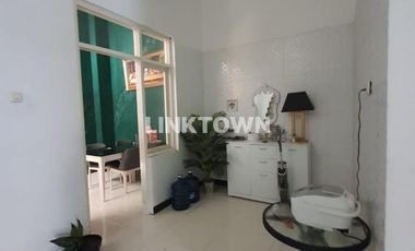 Hot Surabaya Timur Rumah 2.5 Lantai di Wiguna Timur Regency