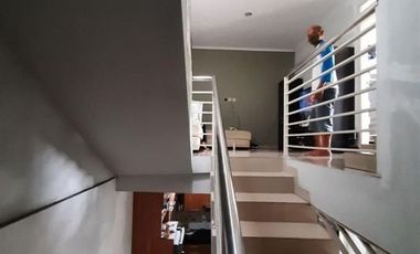 Dijual MURAH Bangunan Split Level Di Mainroad Sukahaji