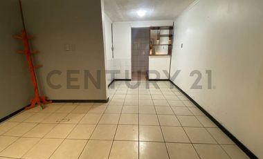 Se vende casa de tres pisos con vista al mar en Antofagasta