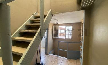 Se vende casa de tres pisos con vista al mar en Antofagasta