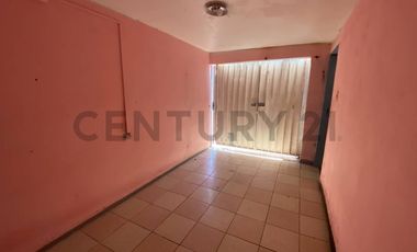 Se vende casa de tres pisos con vista al mar en Antofagasta