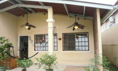 CASA EN ALTOS DE LAS PRADERAS EN SAN ANTONIO