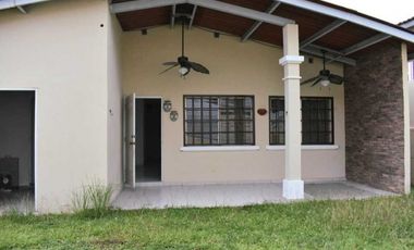 CASA EN ALTOS DE LAS PRADERAS EN SAN ANTONIO