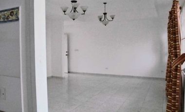 CASA EN ALTOS DE LAS PRADERAS EN SAN ANTONIO