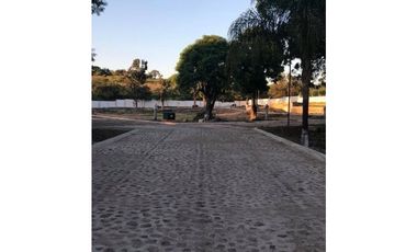 VENTA DE TERRENO RESIDENCIAL EN FRACCIONAMIENTO CON VIGILANCIA EN COCULA JALISCO