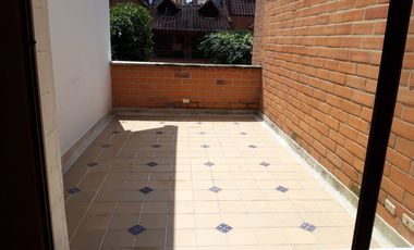 casa en arriendo en suramérica. Cod A27062