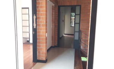 casa en arriendo en suramérica. Cod A27062