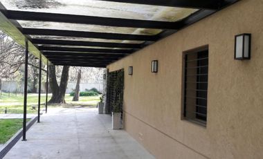 CASA QUINTA moderna pract. a estrenar 4780 m2 arbol. añosa 8 amb. novoa propiedades
