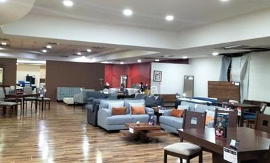 Renta o Venta de Local Comercial en Granjas Esmeralda
