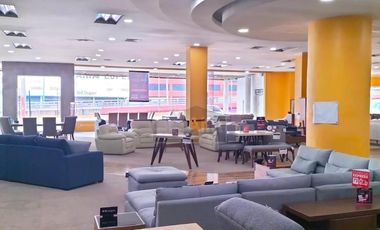 Renta o Venta de Local Comercial en Granjas Esmeralda