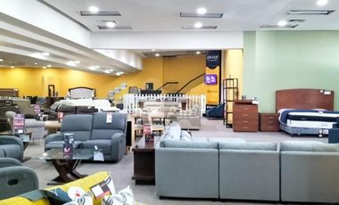 Renta o Venta de Local Comercial en Granjas Esmeralda