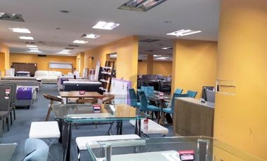 Renta o Venta de Local Comercial en Granjas Esmeralda