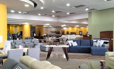 Renta o Venta de Local Comercial en Granjas Esmeralda