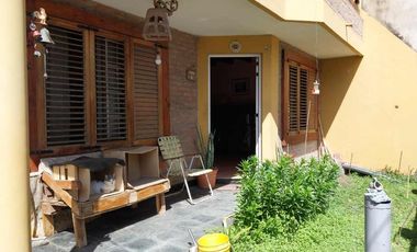 Casa PH en venta en Wilde Oeste