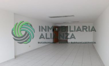 oficina en arriendo en centro. Cod A15958