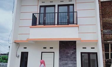 Promo Townhouse Murah Daerah UB Soekarno Hatta De Saxofone