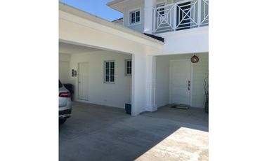 CASA AMOBLADA 5REC EN BIJAO BEACH RESIDENCES