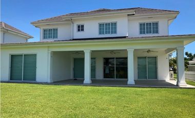 CASA AMOBLADA 5REC EN BIJAO BEACH RESIDENCES