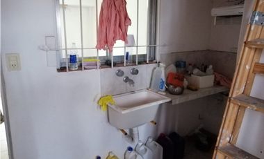 VENTA EN BLOCK  DOS DEPARTAMENTOS CON BALCÓN A LA CALLE