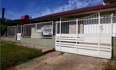 Casa 3 ambientes/ Barrio San Jacinto