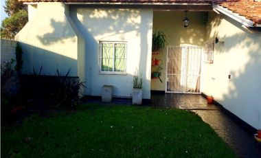 Casa 3 ambientes/ Barrio San Jacinto