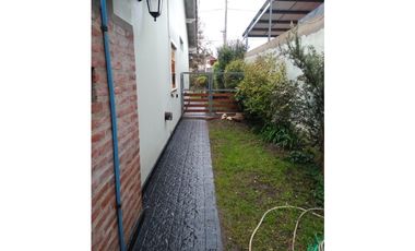 Casa 3 ambientes/ Barrio San Jacinto