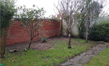 Casa 3 ambientes/ Barrio San Jacinto