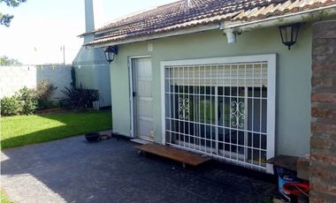 Casa 3 ambientes/ Barrio San Jacinto