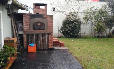 Casa 3 ambientes/ Barrio San Jacinto