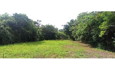 SE VENDE TERRENO EN VIA PRINCIPAL >>LA MESA<<